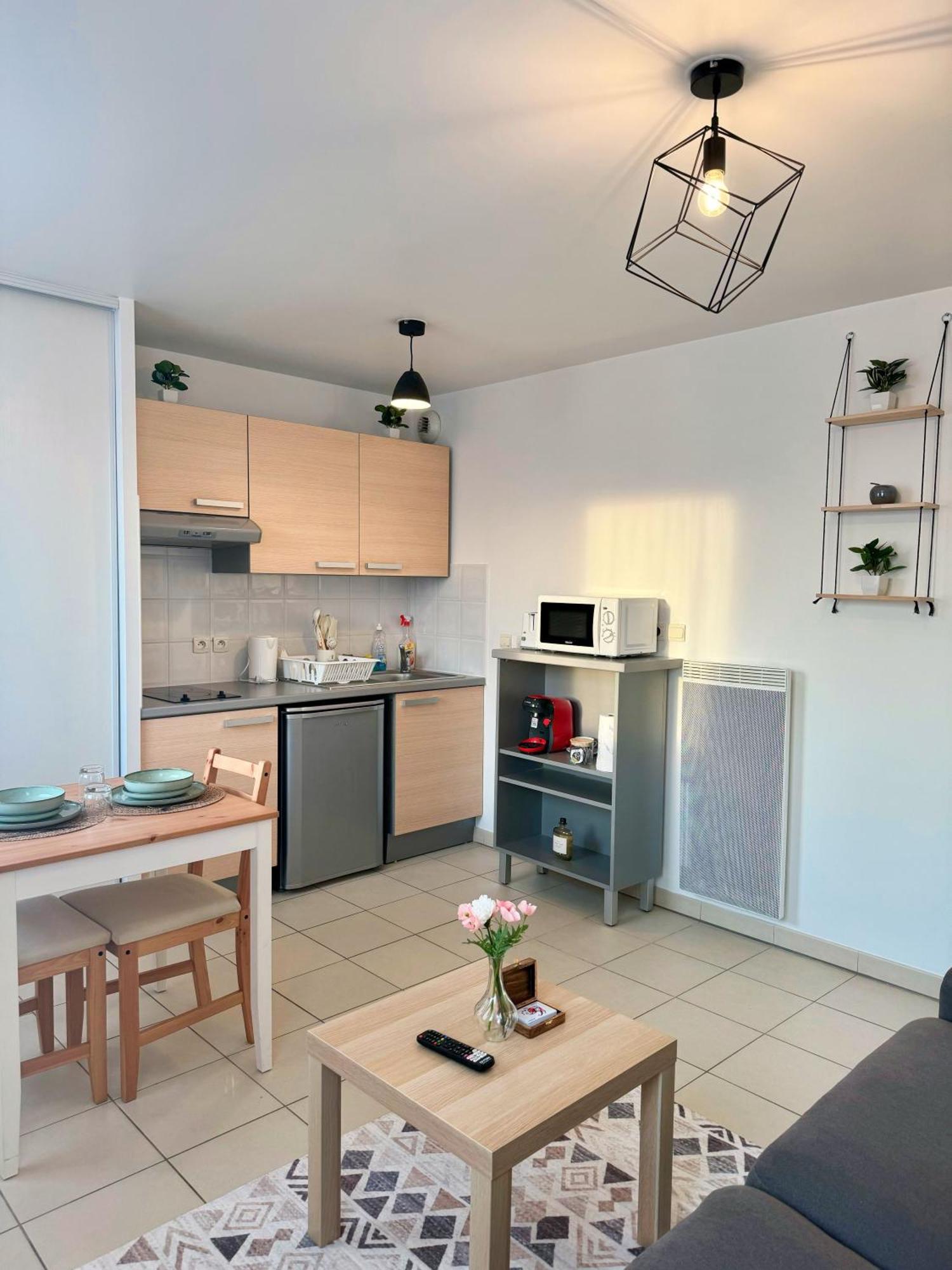 Charming & Cosy Apartment - 10Mn From Disneyland بوسي سان جورْج المظهر الخارجي الصورة
